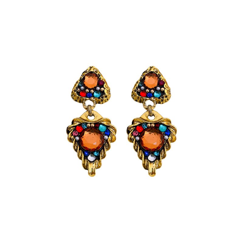 Vintage retro light luxury style, triangular earrings interpret niche charm, the exclusive choice of earrings for women!